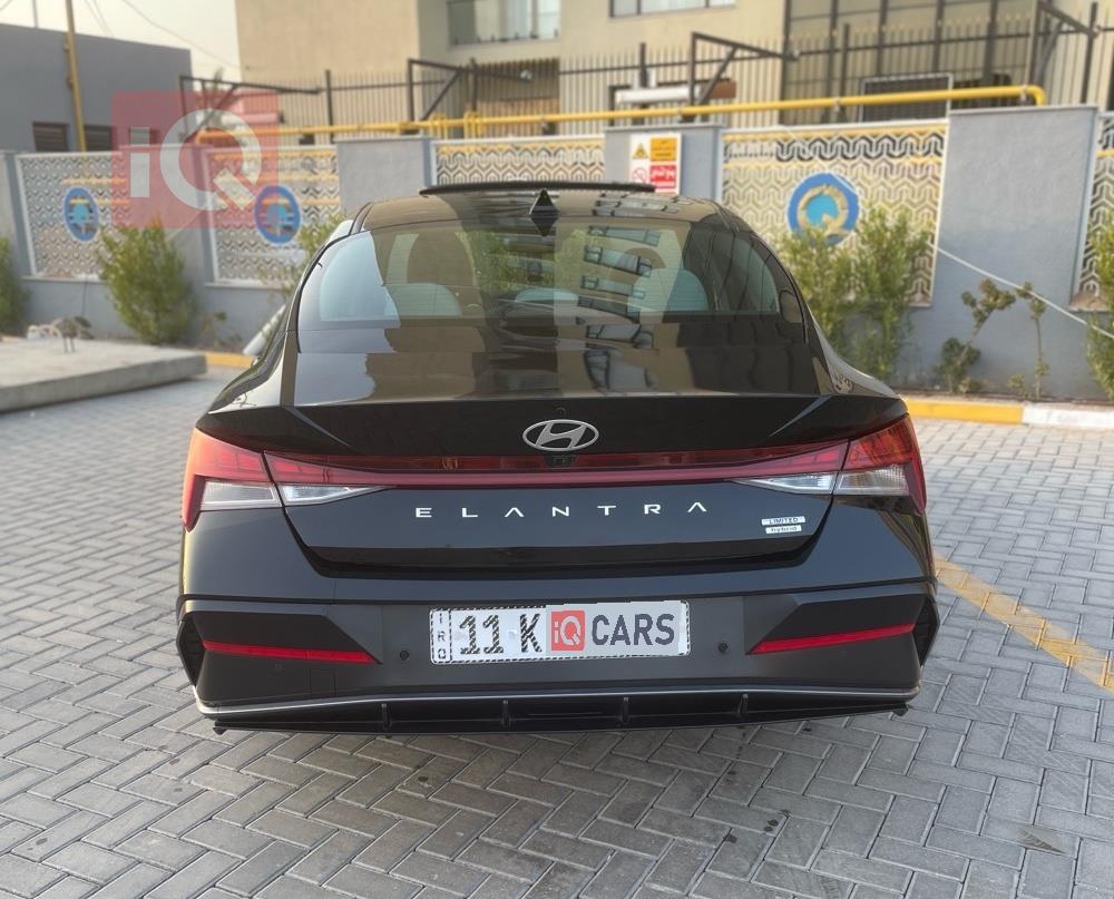 هیۆندای ئەلەنترا